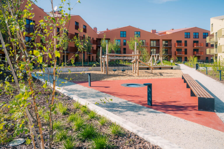 Sarnie Estate